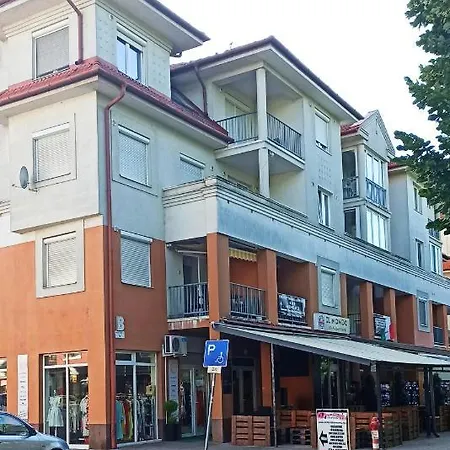 Premium Apartman Hajduszoboszlo Exterior photo